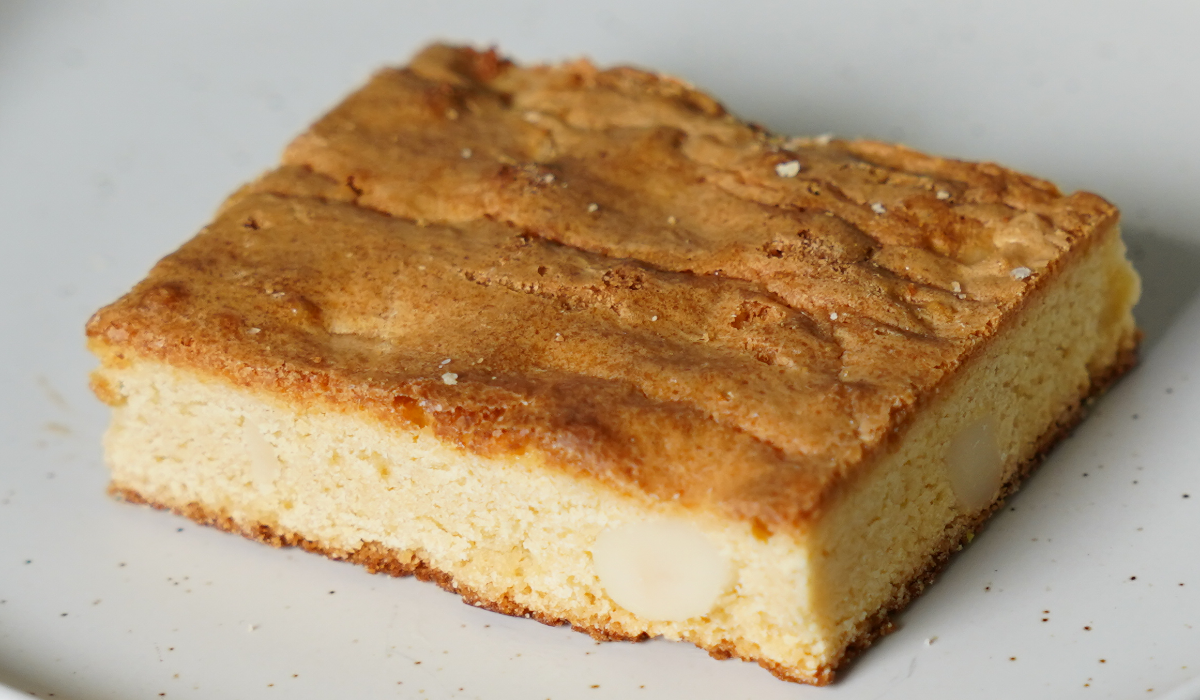 Macadamia Slice